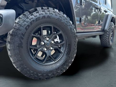 Used 2025 Jeep Wrangler Unlimited Sport S 4xe AWD/4WD image 3