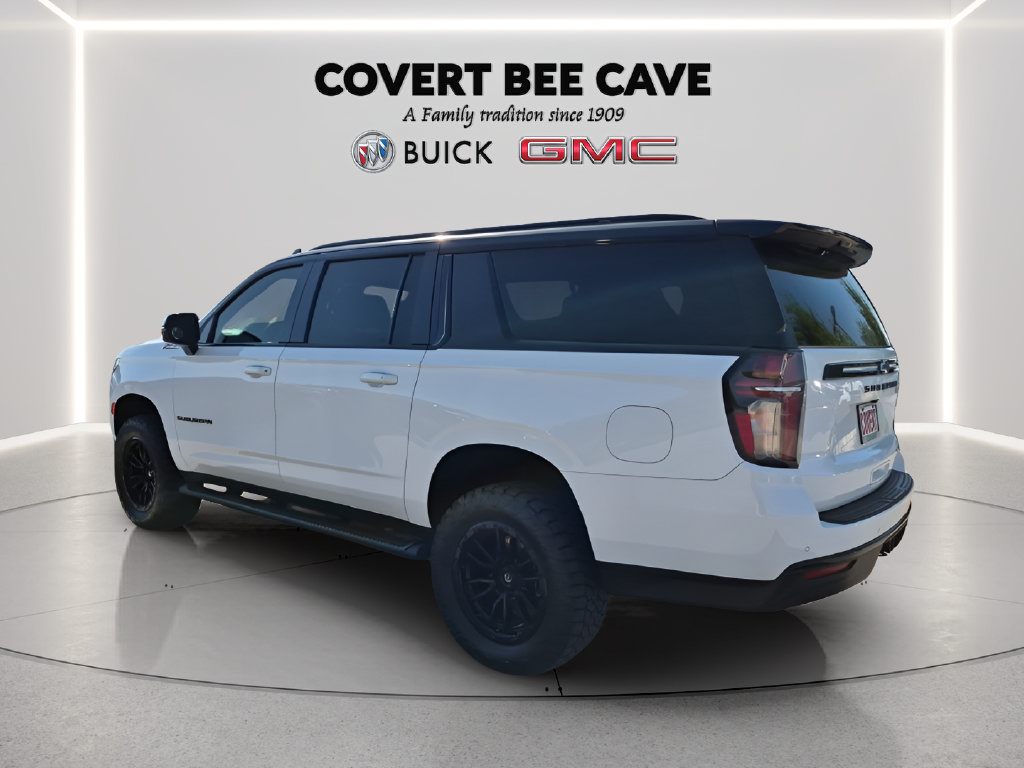 Used 2023 Chevrolet Suburban Z71 w/ Luxury Package AWD/4WD image 7