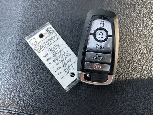 Used 2024 Ford F150 Lightning Lariat image 15