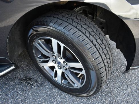Used 2022 Ford Expedition XLT RWD image 48