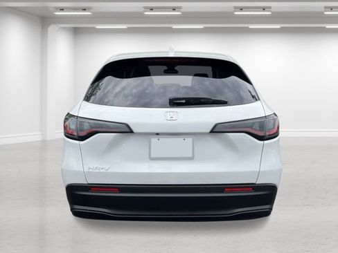 New 2026 Honda HR-V LX image 4
