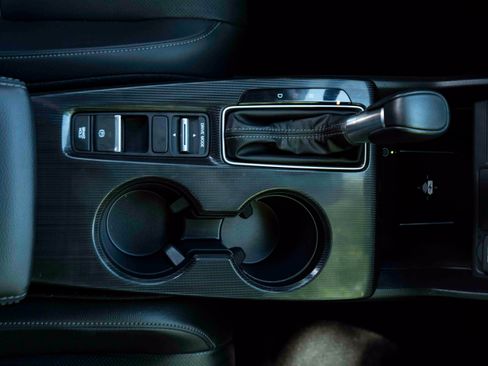 Certified 2025 Honda Civic Sport Touring image 27
