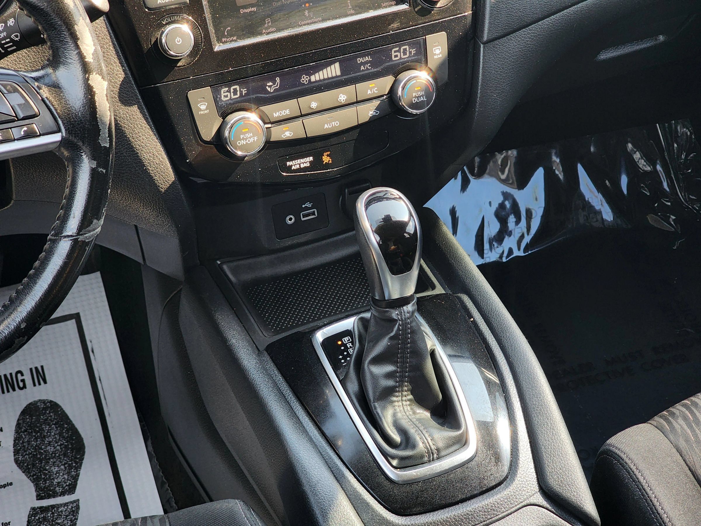 Used 2020 Nissan Rogue SV AWD/4WD image 14