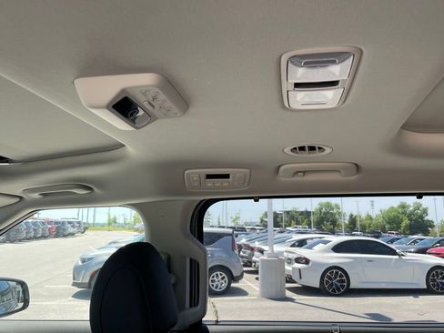 New 2026 Kia Carnival SX Prestige FWD image 26