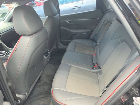 Used 2023 Hyundai Sonata SEL Plus FWD image 4