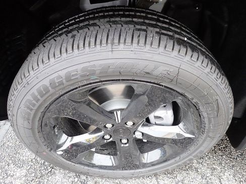 New 2025 Jeep Grand Cherokee L Altitude image 11