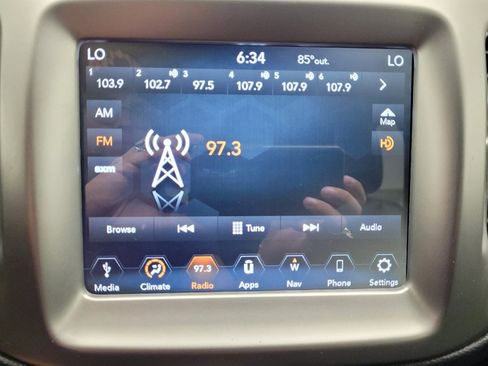 Used 2018 Jeep Compass Latitude w/ Popular Equipment Group FWD image 25