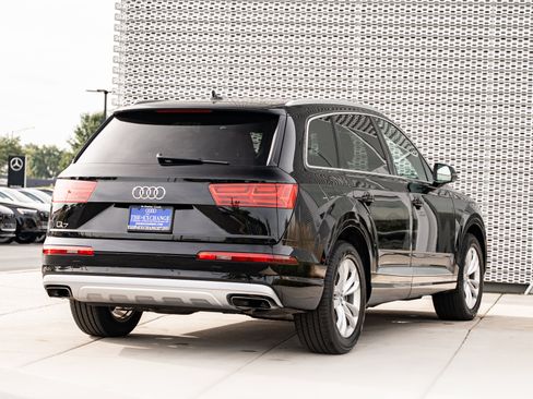 Used 2019 Audi Q7 3.0T Premium Plus w/ Premium Plus Package AWD/4WD image 4