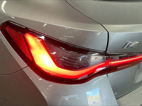 Used 2023 BMW i4 eDrive40 image 31