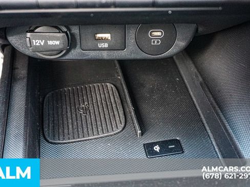 Used 2025 Hyundai Elantra Sport FWD image 40