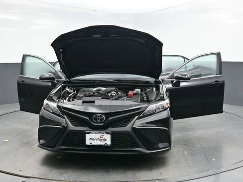 Used 2024 Toyota Camry SE image 41