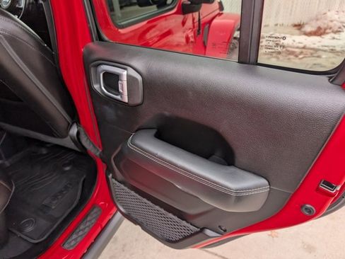 Used 2020 Jeep Gladiator Overland image 31