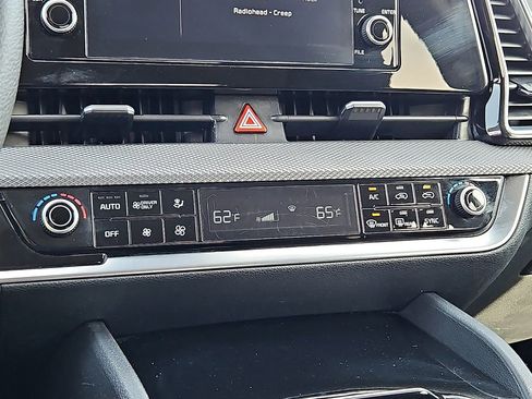 Certified 2023 Kia Sportage LX image 18