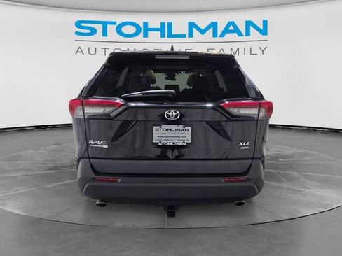 Used 2021 Toyota RAV4 XLE Premium AWD/4WD image 5