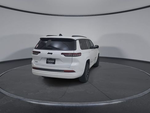 New 2026 Jeep Grand Cherokee L Limited AWD/4WD image 12