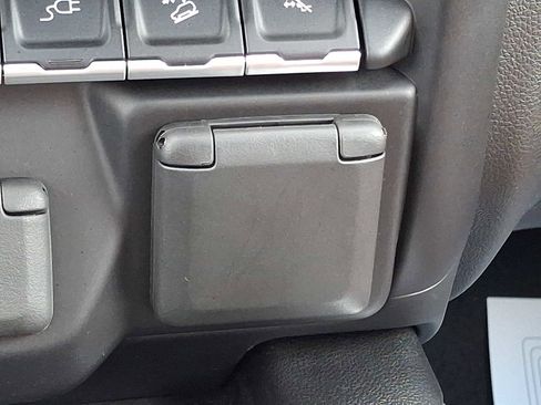 Used 2022 Chevrolet Silverado 3500 High Country w/ Technology Package image 30