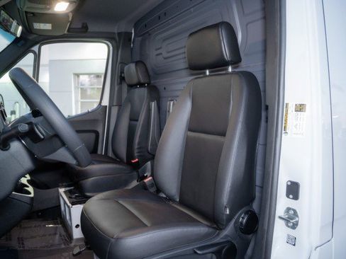 New 2025 Mercedes-Benz Sprinter 2500 image 15