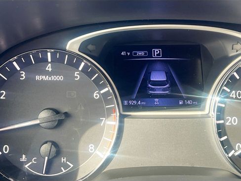 Used 2020 Nissan Pathfinder S AWD/4WD image 12