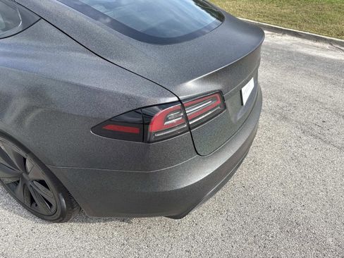 Used 2024 Tesla Model S image 11