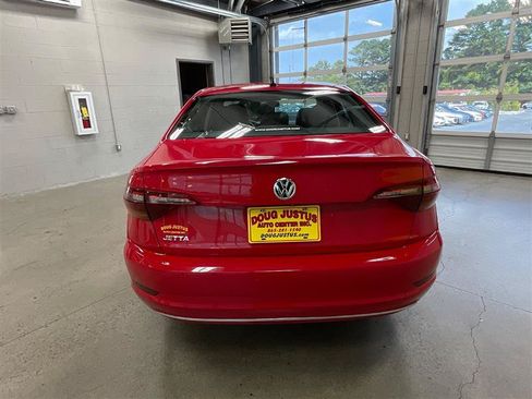 Used 2019 Volkswagen Jetta S w/ Driver Assistance Package FWD image 4