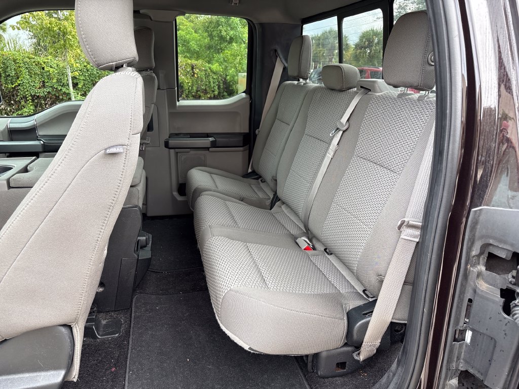 Used 2018 Ford F150 XLT w/ Equipment Group 302A Luxury AWD/4WD image 29