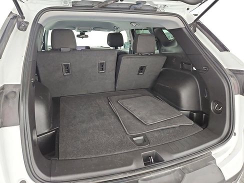 Used 2025 Chevrolet Blazer LT image 31