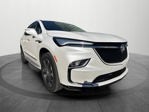 Used 2022 Buick Enclave Essence w/ Experience Buick Package image 7