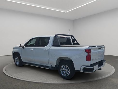 Used 2023 Chevrolet Silverado 1500 RST w/ Z71 Off-Road Package AWD/4WD image 3
