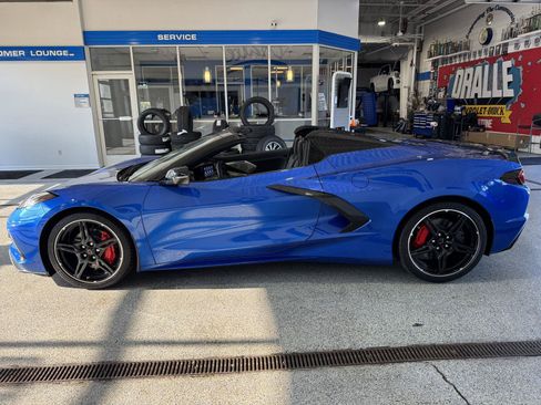 Used 2023 Chevrolet Corvette Stingray Preferred Conv w/ 2LT RWD image 14