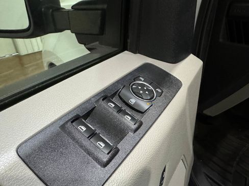 Used 2020 Ford F350 XL w/ STX Appearance Package AWD/4WD image 23