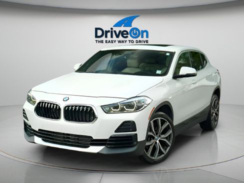 Used 2022 BMW X2 xDrive28i w/ Convenience Package AWD/4WD image 2