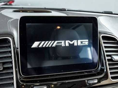 Used 2017 Mercedes-Benz GLE 43 AMG 4MATIC w/ Premium 2 Package image 36