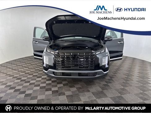 Certified 2025 Hyundai Palisade Limited image 19