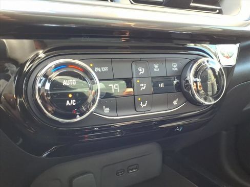 New 2026 Chevrolet Trax ACTIV w/ Driver Confidence Package FWD image 8