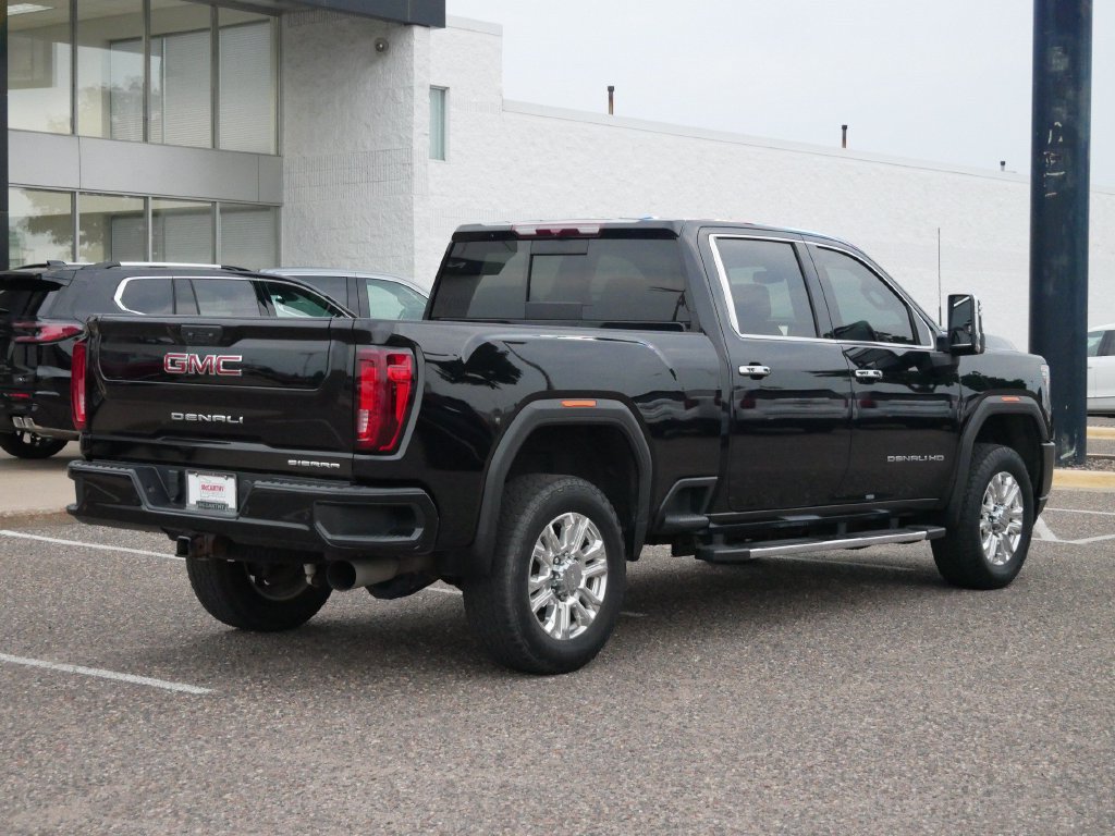 Used 2023 GMC Sierra 3500 Denali AWD/4WD image 3