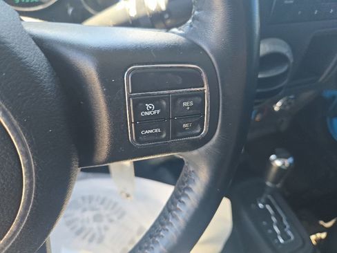 Used 2018 Jeep Wrangler Unlimited Sport w/ Connectivity Group AWD/4WD image 16
