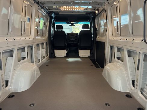 New 2025 Mercedes-Benz Sprinter 2500 image 14