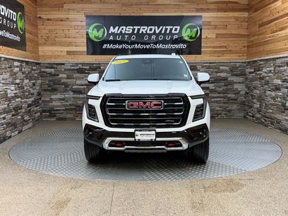 Used 2025 GMC Yukon AT4