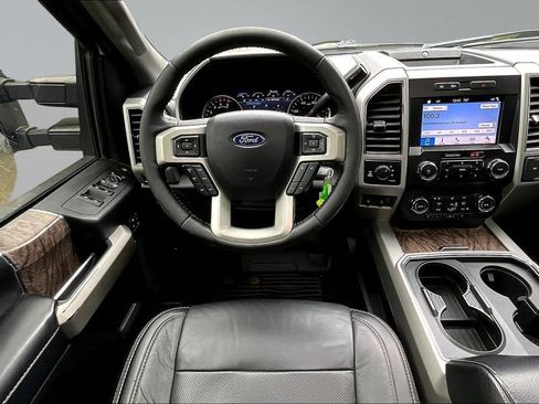 Certified 2019 Ford F250 Lariat w/ Lariat Value Package AWD/4WD image 12