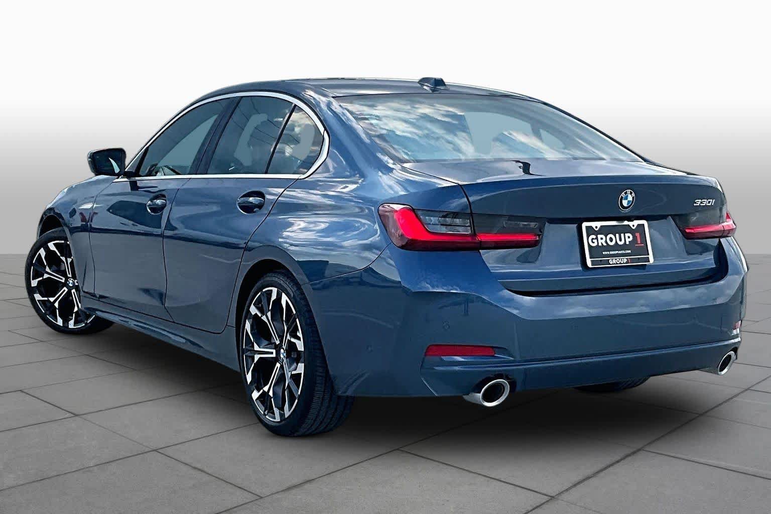 Used 2026 BMW 330i Sedan RWD image 11