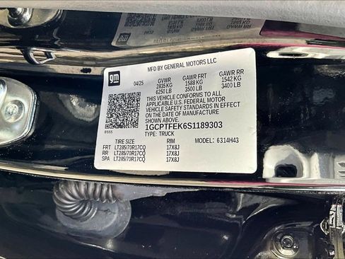 Used 2025 Chevrolet Colorado ZR2 w/ Technology Package AWD/4WD image 22