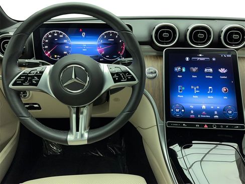 Used 2024 Mercedes-Benz C 300 4MATIC Sedan image 17