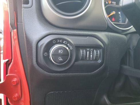 Certified 2020 Jeep Gladiator Sport w/ Quick Order Package 24S image 31