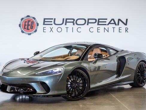 Used 2020 McLaren GT RWD image 6