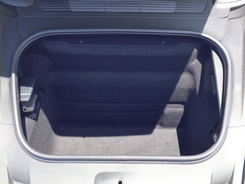 Certified 2025 Porsche 911 Carrera T RWD image 25