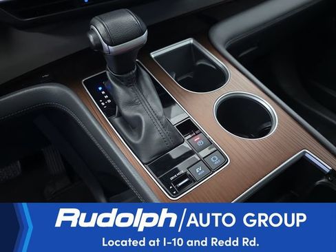 Used 2022 Toyota Sienna XLE FWD image 24