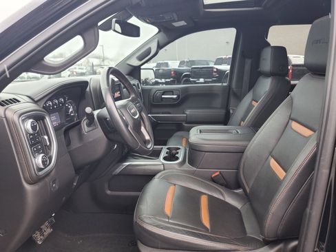 Used 2022 GMC Sierra 1500 AT4 w/ AT4 Preferred Package image 5
