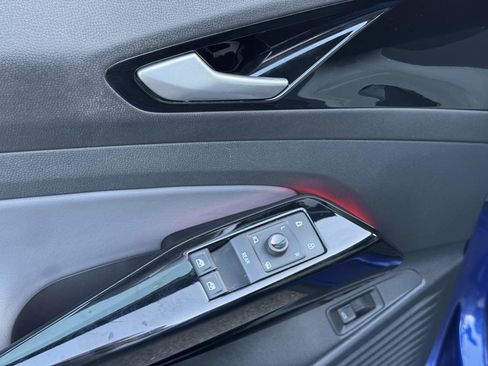 Used 2021 Volkswagen ID.4 Pro S image 29