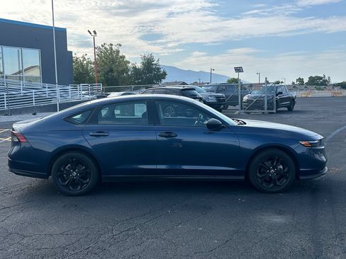 Used 2025 Honda Accord SE image 2