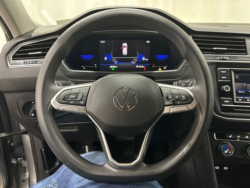 Used 2022 Volkswagen Tiguan S image 23